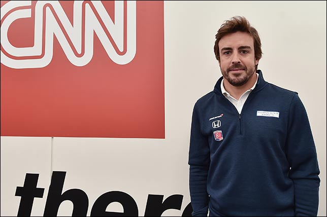 Алонсо на пресс-конференции в Нью-Йорке