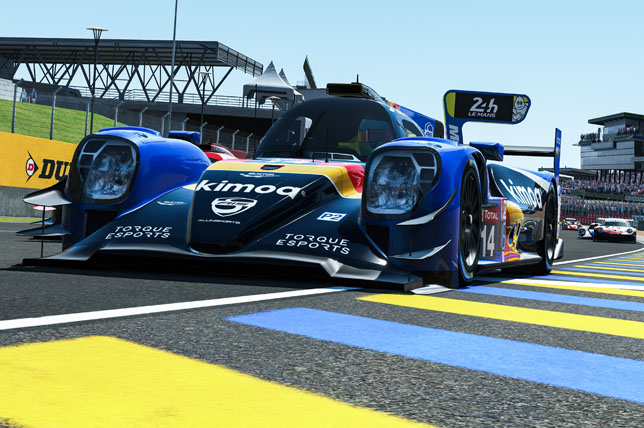 Машина команды Allinsports в виртуальном Ле-Мане