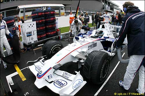 BMW Sauber. Ник Хайдфельд