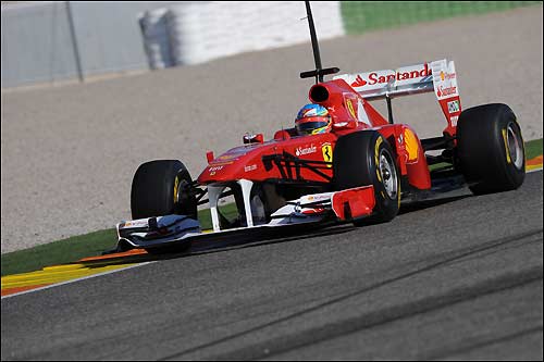 Фернандо Алонсо на тестах в Валенсии