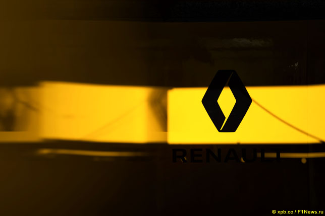 Логотип Renault