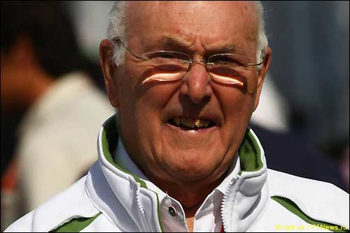 Марри Уокер