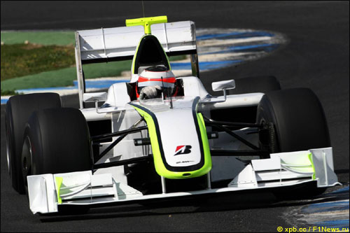 Рубенс Баррикелло на тестах в Хересе за рулем BGP 001