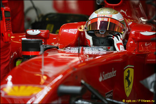 Жюль Бьянки на молодежных тестах Ф1 в Абу-Дабу, 2010 год