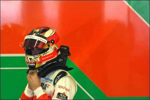 Для резервного гонщика Force India Жюля Бьянки третий день тестов в Хересе не задался с самого начала...