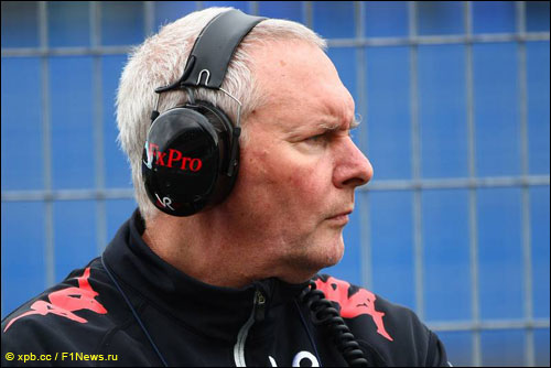 Руководитель Marussia Virgin Racing Джон Бут
