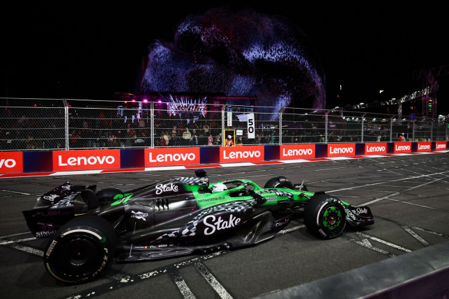 Нико Хюлкенберг за рулём C45 на трассе в Лас-Вегасе , фото пресс-службы Sauber