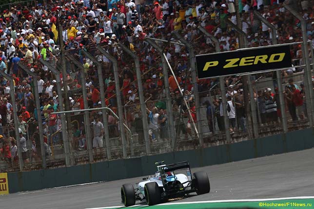 Валттери Боттас на трассе Гран При Бразилии