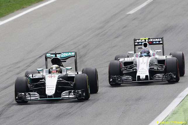 Валттери Боттас и Льюис Хэмилтон на трассе Гран При Италии, 2016 год