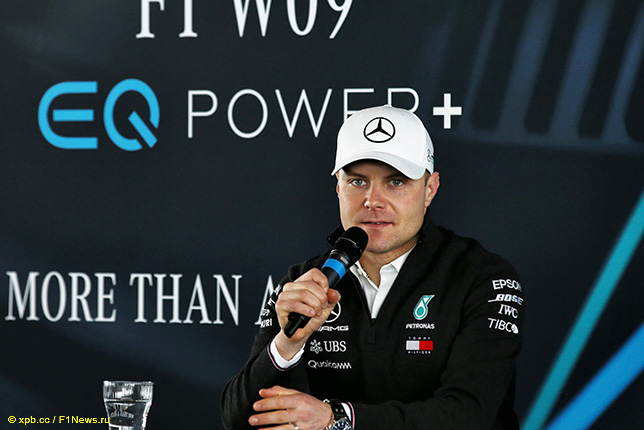 Валттери Боттас на презентации Mercedes W09