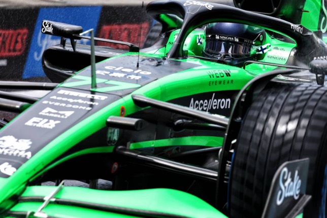 Валттери Боттас за рулём C44 на трассе в Монреале, фото XPB