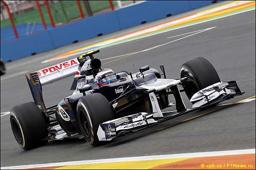 Валттери Боттас на тренировках в Валенсии