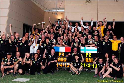 В Lotus празднуют двойной подиум