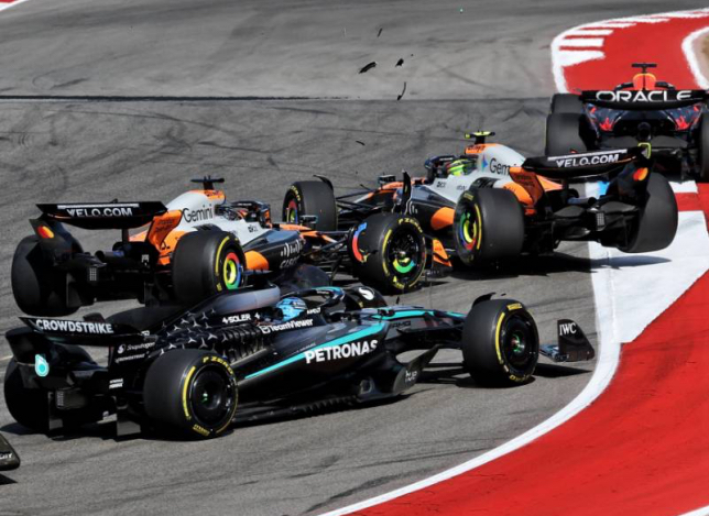 Инцидент в 1-м повороте спринта в Остине был весьма ярким, фото XPB