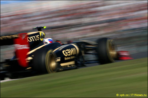 Виталий Петров на трассе Гран При Японии