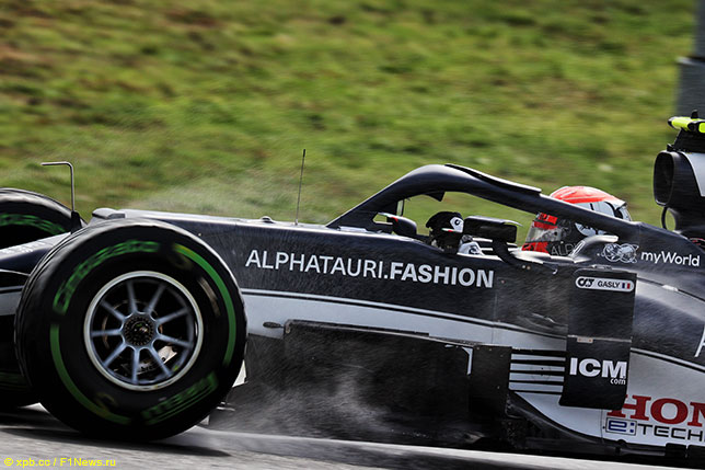 Пьер Гасли на тренироке в Истанбул-парке