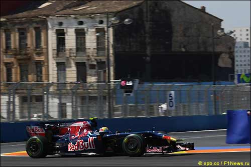 Себастьен Буеми на трассе в Валенсии