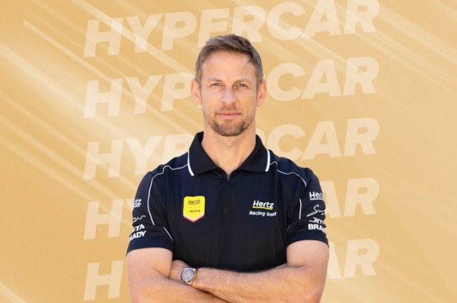 Дженсон Баттон на постере команды Jota