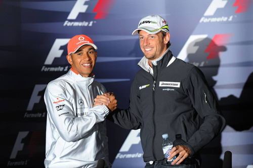 Дженсон Баттон (справа) и Льюис Хэмилтон