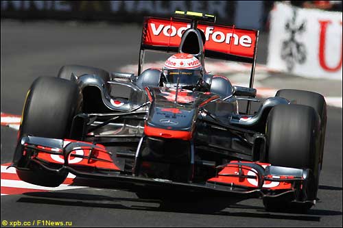 Дженсон Баттон на трассе в Монако