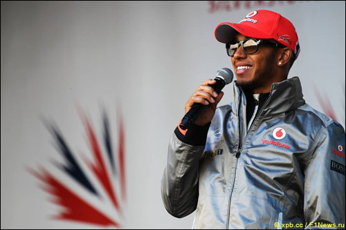 Льюис Хэмилтон