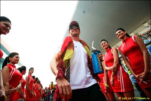 Дженсон Баттон перед парадом пилотов