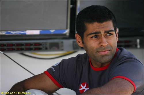 Карун Чандхок