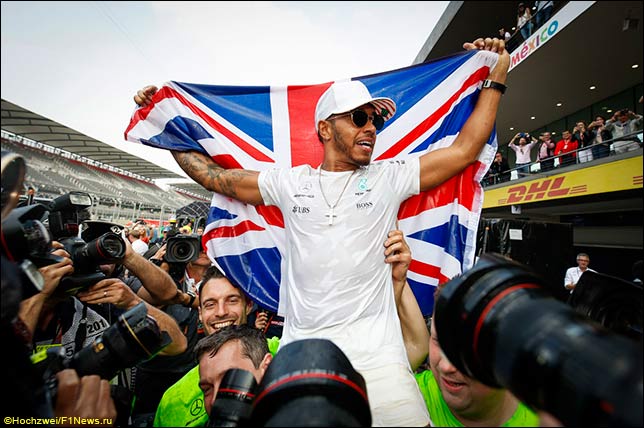 Льюис Хэмилтон