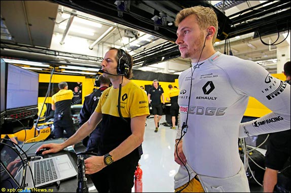 Сергей Сироткин впервые опробовал новую машину