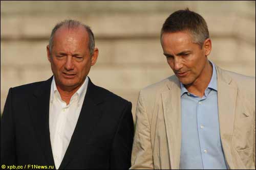 Рон Деннис (слева) и Мартин Уитмарш