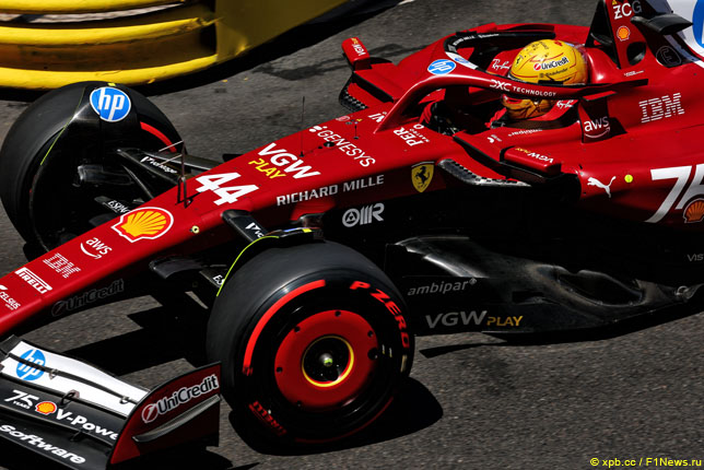 Номер 44 на Ferrari Льюиса Хэмилтона