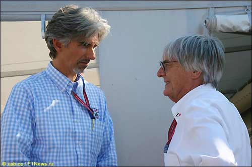 Деймон Хилл (слева) и Берни Экклстоун