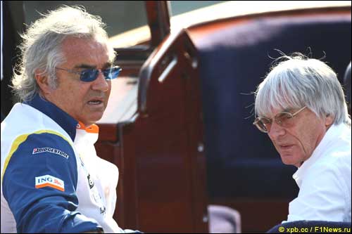 Флавио Бриаторе и Берни Экклстоун