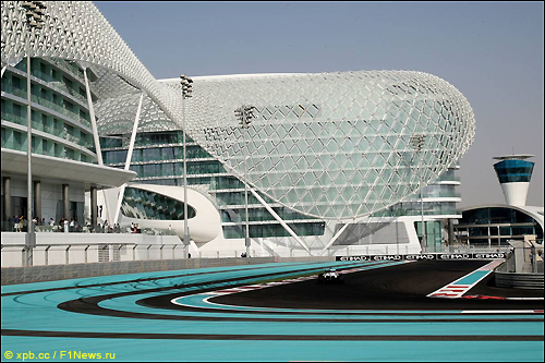 Трасса в Абу-Даби