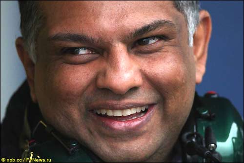 Тони Фернандес