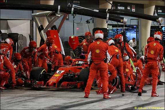 Пит-стоп Себастьяна Феттеля