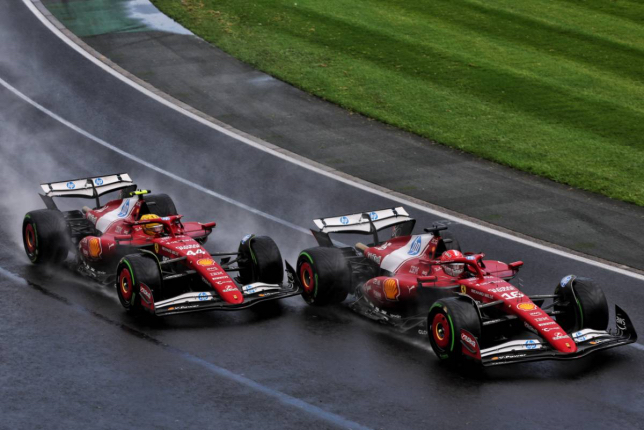 Машины Ferrari на трассе Гран При Австралии, фото XPB