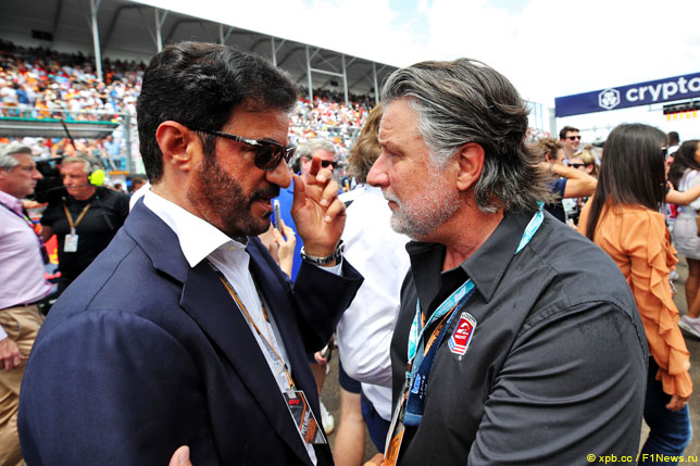 Президент FIA Мохаммед бен Сулайем и Майкл Андретти