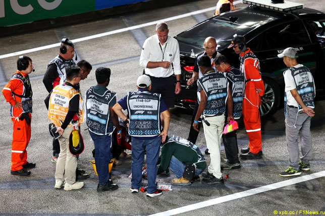 Проблемный люк на трассе в Лас-Вегасе