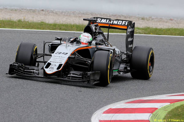 Альфонсо Селиш на тестах в Барселоне