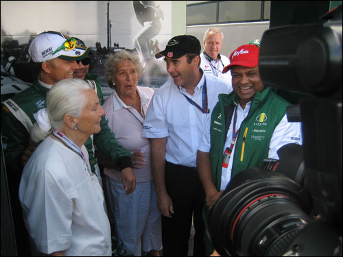 Презентация моторхоума Lotus Racing