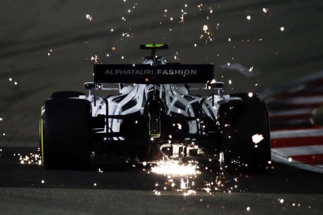 Пьер Гасли на трассе Гран При Сахира