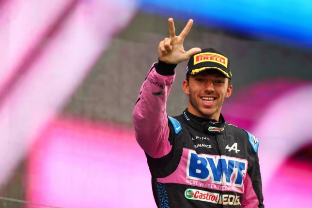 Пьер Гасли на подиуме в Зандфорте, фото XPB