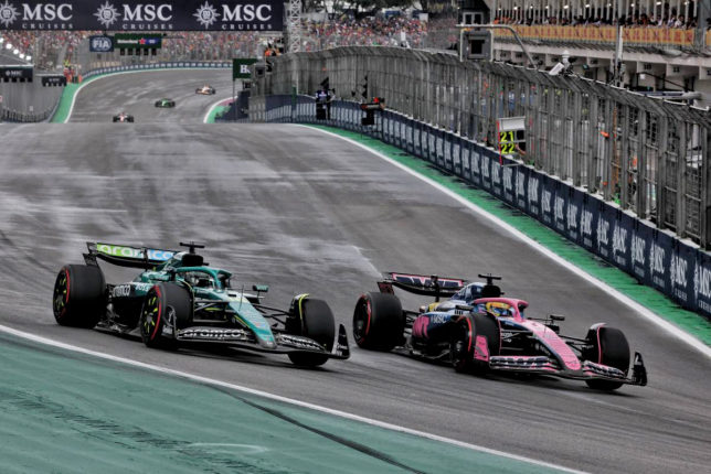 Пьер Гасли обходит Лэнса Стролла в борьбе за 8-ю позицию в спринте в Сан-Паулу, фото XPB