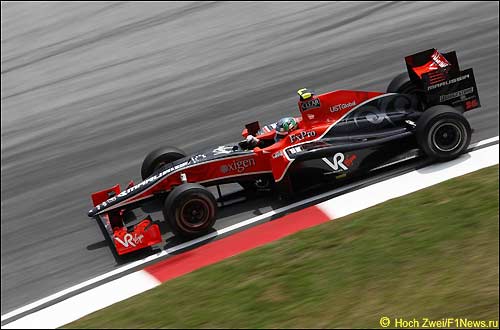 Лукас ди Грасси за рулем VR-01