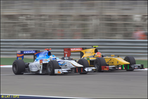 Красивый поединок Джонни Чекотто (№1) и Фелипе Насра завершился аварией