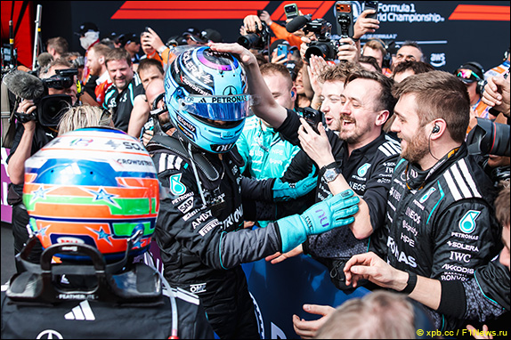 Джордж Расселл выиграл Гран При Австралии, одержав шестую победу в карьере