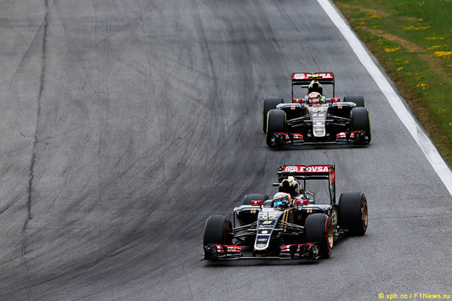 Гонщики Lotus в Австрии