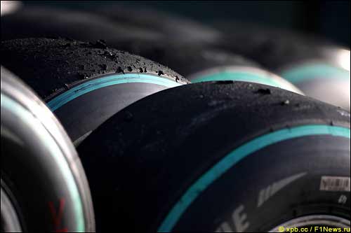 Шины Bridgestone SuperSoft