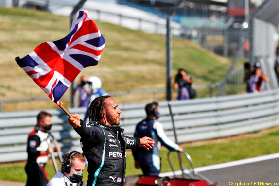 Льюис Хэмилтон